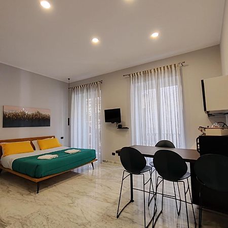 Lily Apartments Палермо Екстериор снимка