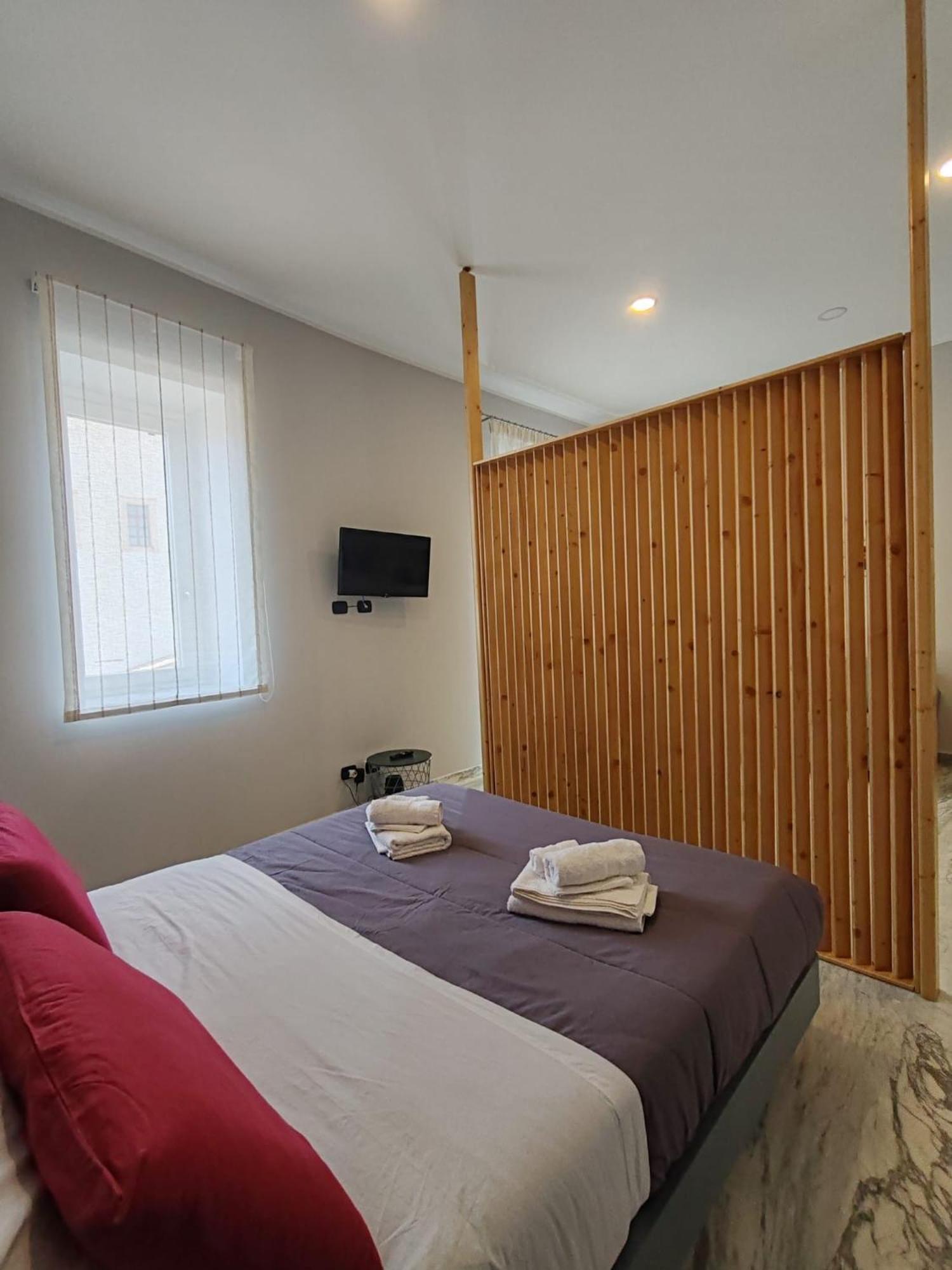 Lily Apartments Палермо Екстериор снимка